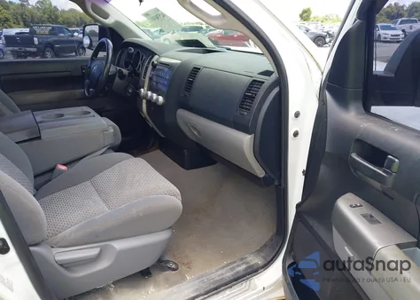 2010 Toyota Tundra Grade 4.6L V8 из США, поврежденный, VIN 5TFRM5F19AX012925